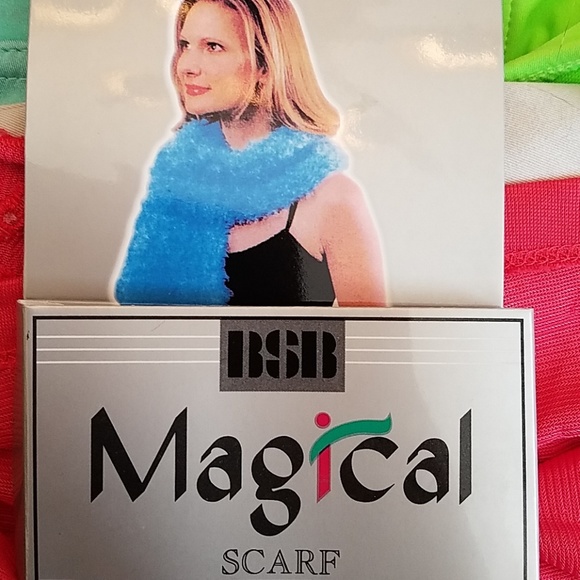 NWT-AWESOME MAGICAL MULTI-USE PINK/BLUE SCARF - Picture 7 of 8